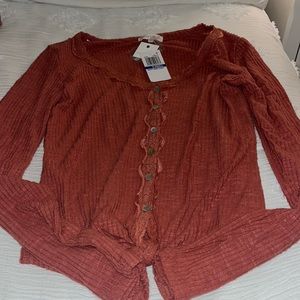 Long sleeve top